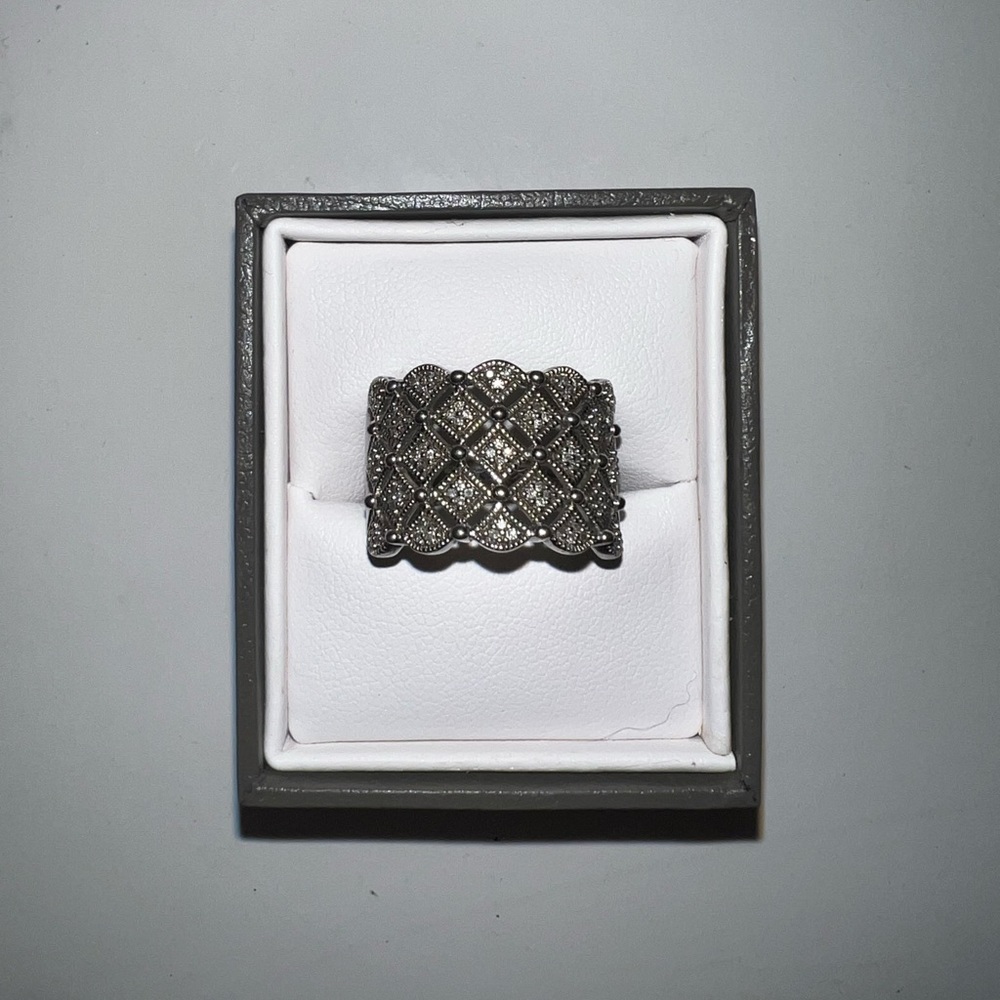 MICHAEL HILL RING - Picture 2 of 5